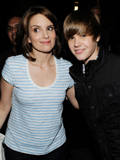 Tina Fey & Justin Bieber|The 30 Rock star and the 5 foot stud get goofy backstage at the KCAs. Can you guess which one was there to get slimed?