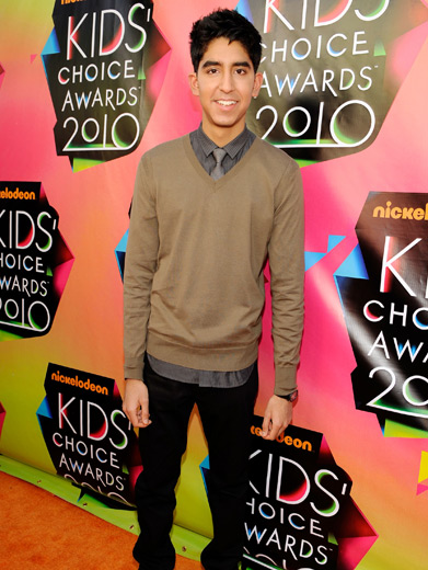 Dev Patel|On-hand to introduce a performance by Justin Bieber, Dev Patel walks the Orange Carpet with movie star confidence. Dev Patel|On-hand to introduce a performance by Justin Bieber, Dev Patel walks the Orange Carpet with movie star confidence.