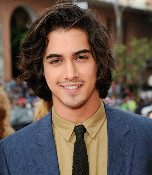 Avan Jogia vitorioso