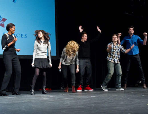 Random Dancing Icarly
