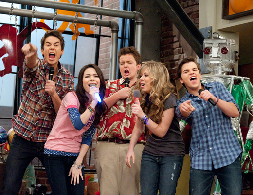 icarly backstage These guys were belting out their best in this backstage