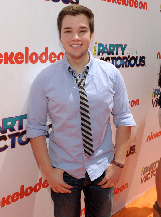 Nathan Kress gave a the 411 to one fan in need of parental advice