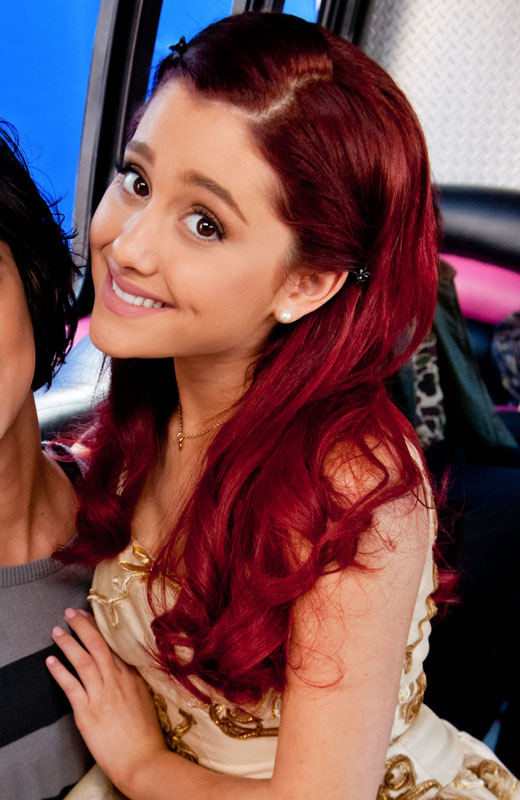 Cat Valentine Cheers Up Ariana Grande! | Post, Read Comments & Opinions ...